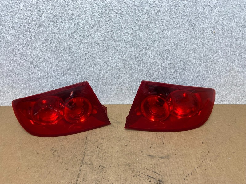 2004 2005 2006 Mazda 3 Sedan Left+Right Side Tail Lights AC3460 DW