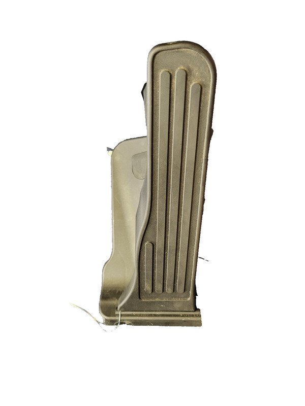 Used Oem CADILLAC Gas Accelerator Pedal 84960560 for 2020-2023 CT5 2.0L RWD