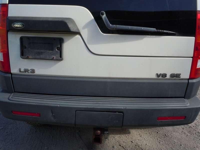 2005-2009 Land Rover LR3 Rear Lower Tailgate Liftgate OEM 603