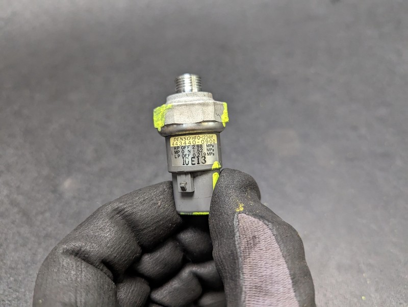 A/C Pressure Sensor 2022 Toyota GR86 443440-0900 2023