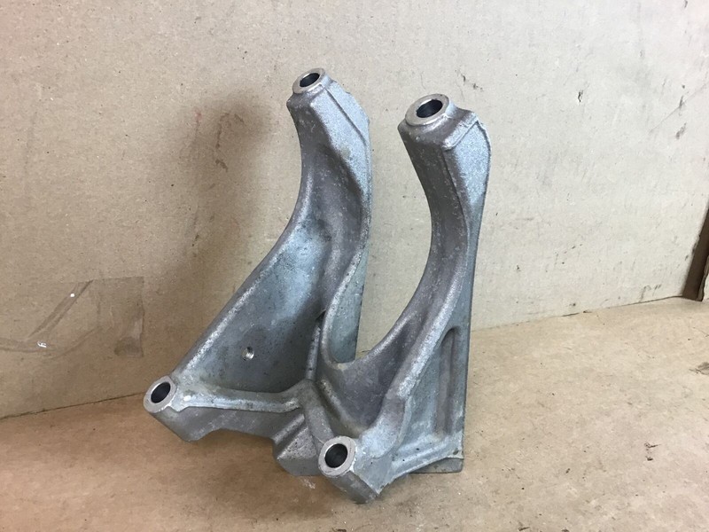 Bentley Continental GT V8 2013 4.0L Left Engine Mount Bracket Holder 12-18 :Y