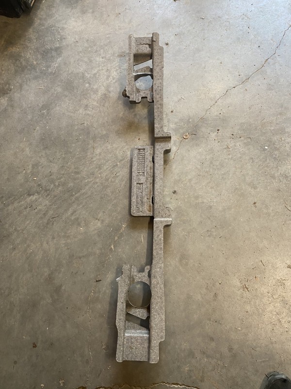201⁷ Kia Sorento LX Front Bumper Energy Absorber OEM