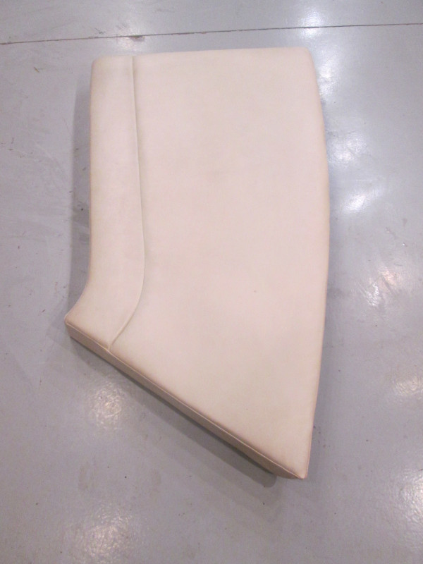 2000 Chaparral Signature 240 Boat Cuddy Cabin Port Side Seat Cushion