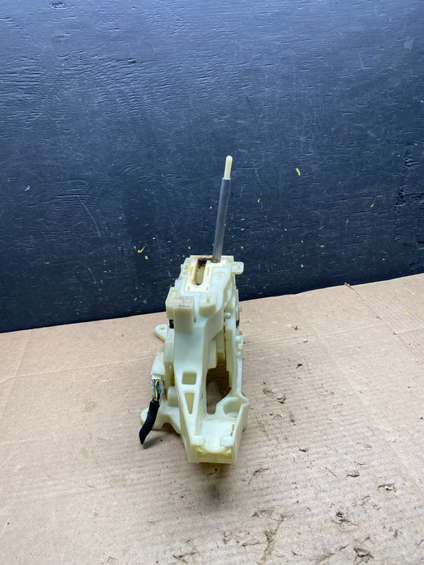 2011 to 2013 Kia Optima Automatic Transmission Shifter Assembly q2418 PS
