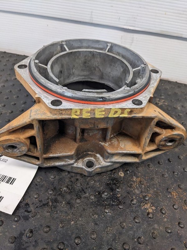 00-06 Chevrolet Suburban 1500 Transfer Case to Transmission Adapter 1572 1190418