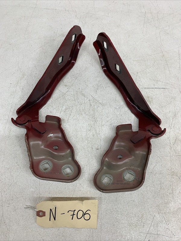 17-23 Tesla Model 3 front hood hinges LH & RH 1098793-00-D 1098792-00-C 706 B82