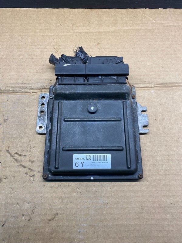2007 to 2009 Nissan Armada 5.6L Engine Control Unit ECU Module AD3453 DG
