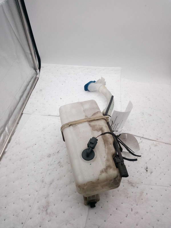Used Washer Fluid Reservoir fits: 2019 Mercedes-benz A-class 177 Type Sedan Grad