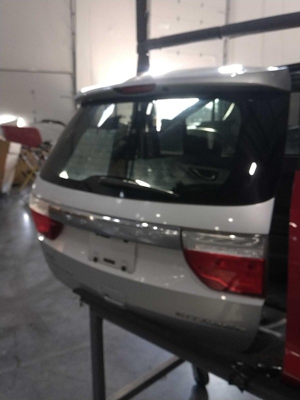 Used Deck Lid fits: 2011 Dodge Durango privacy tint glass w/rear view camera Gra