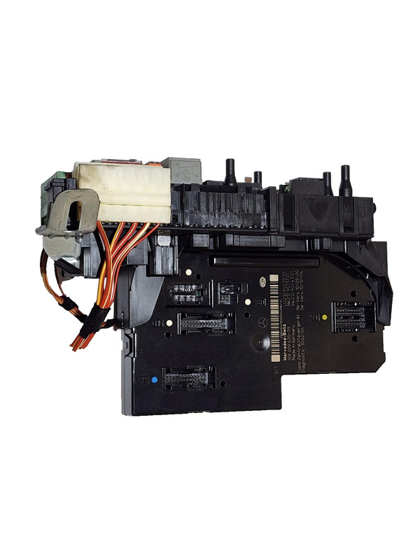 2010 - 2018 Mercedes W212 E350 CLS550 Rear SAM Module Relay Fuse Box 2129005001
