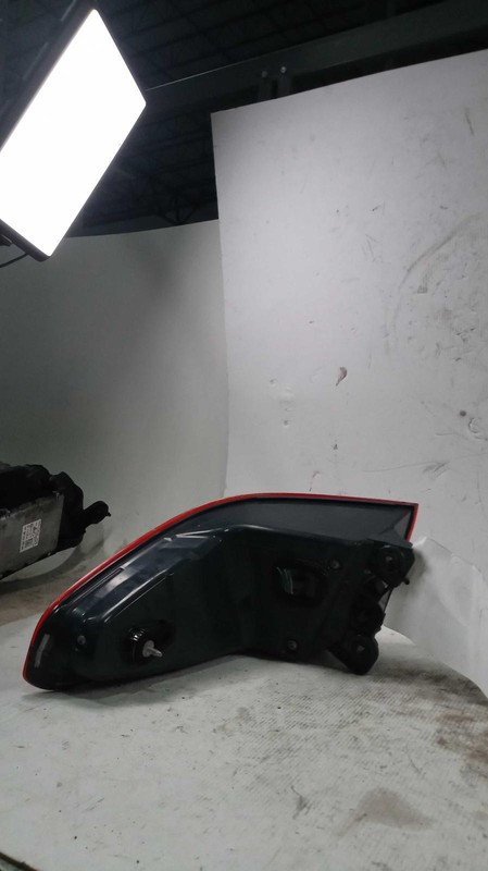 2019 BMW 530i Left Tail Light Assembly Silver OEM 636115 81K Miles