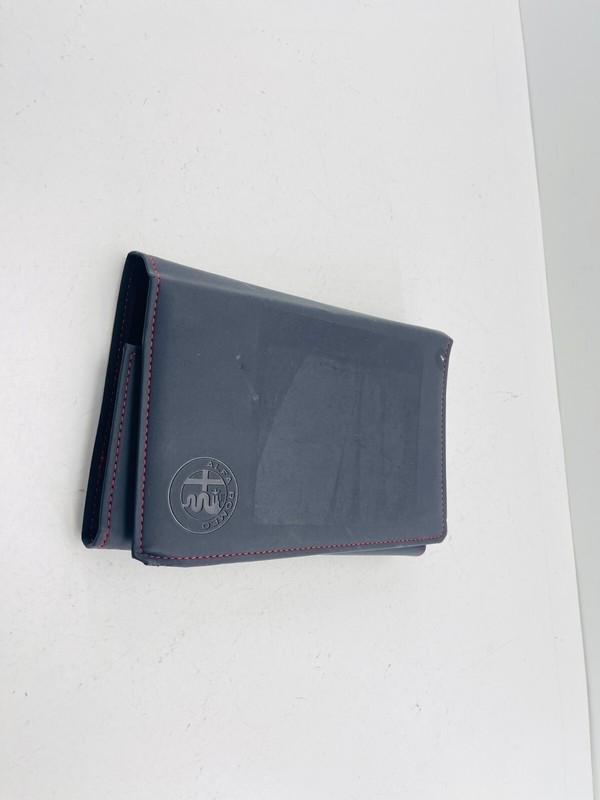 17-19 ALFA ROMEO GIULIA Owners Manual Owner's Booklet Leather Pouch Folder Oem