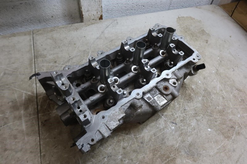 2014-2018 Jeep Wrangler JK 3.6L OEM Left LH Driver Engine Cylinder Head 68227451