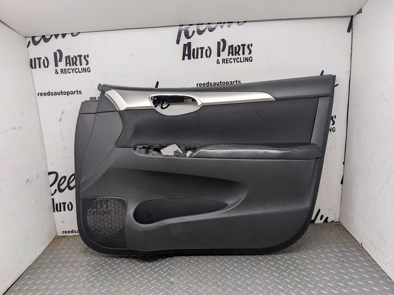 013 - 2015 Nissan Sentra Right Passenger Front Interior Door Panel Cover 1164160