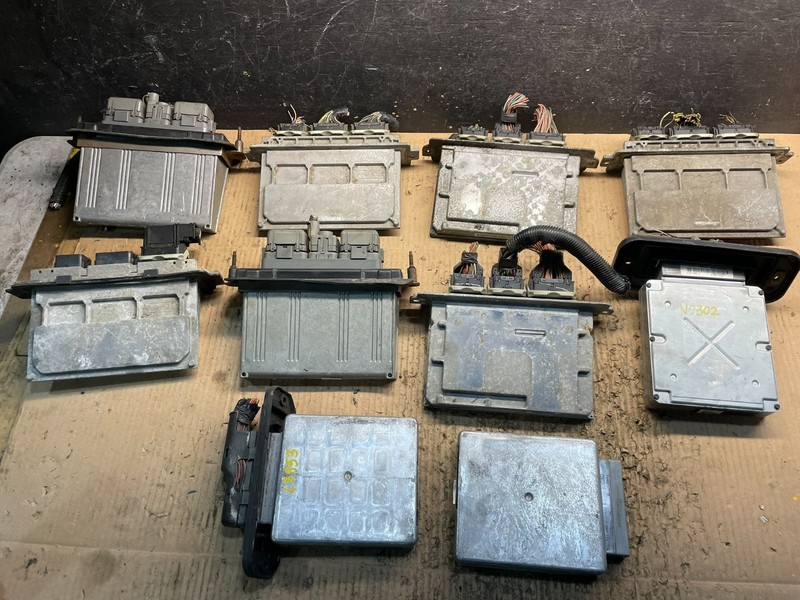 Mix of 10 Ford ECM Engine Computer Module V5475 PS
