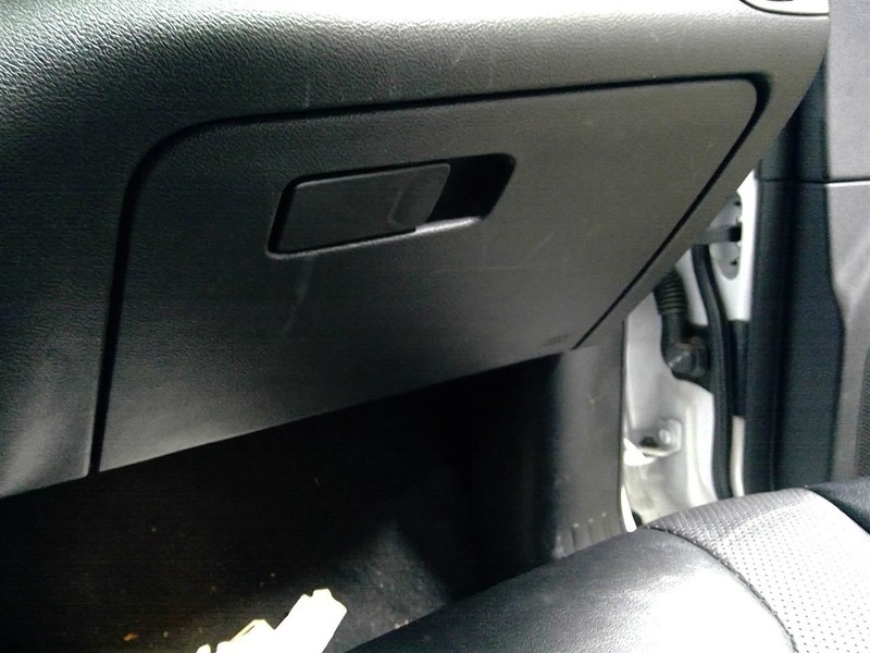 CHEROKEE2019-2022 Glove Box 1774433
