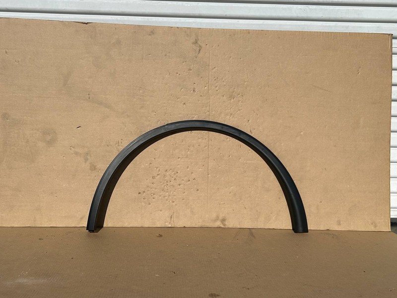 ✅ 25-27 Tesla Model Y Rear Left Fender Garnish Wheel Arch Molding 1937594-00-D