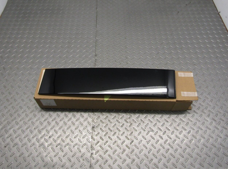 Genuine GM Applique 84988286