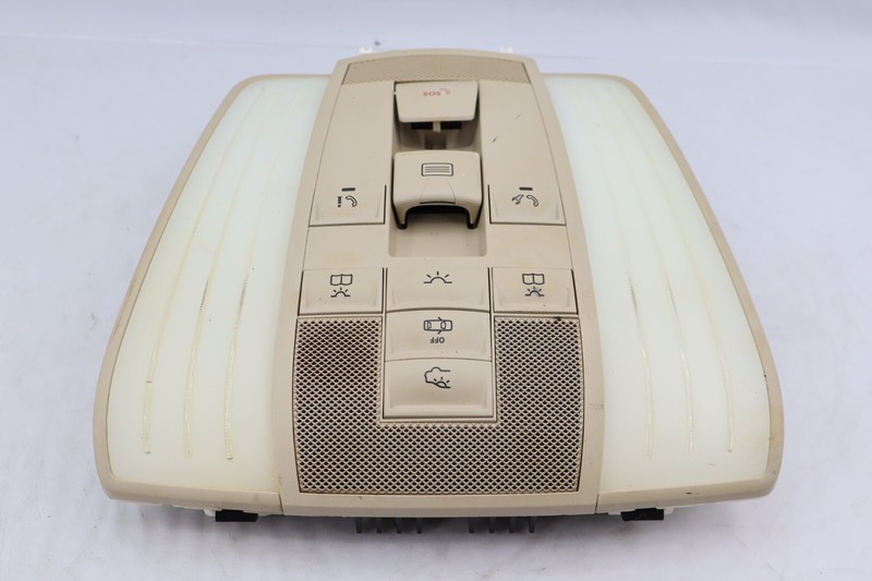 ✅ 2012-2018 MERCEDES CLS E CLASSFRONT OVERHEAD READING DOME LIGHT LAMP TAN OEM