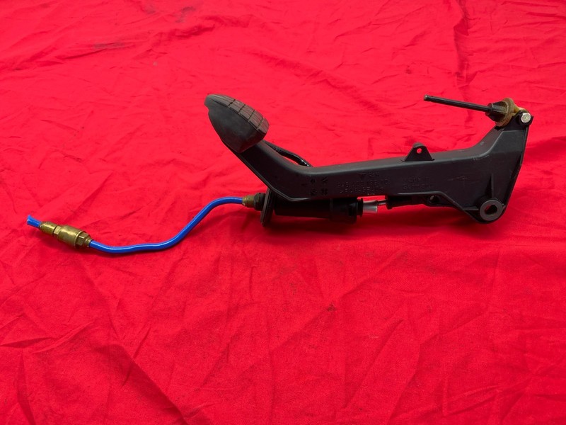 99-05 Porsche Carrera 911 Boxster 996 Manual Transmission Clutch Pedal OEM ✅