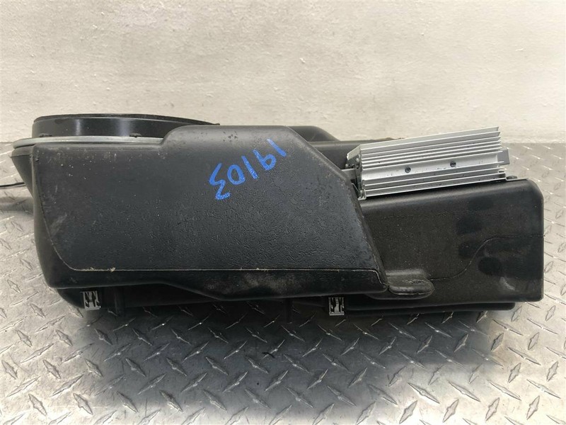 2009 FORD FLEX SUBWOOFER WITH MODULE OEM 8A8T-18C804-AD