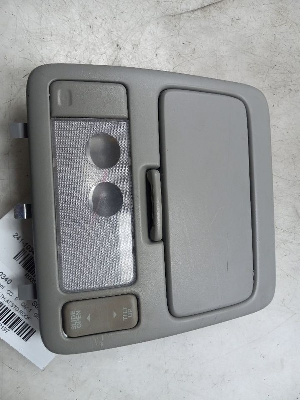 01-05 TOYOTA RAV4 3.0L 4WD AT FRONT OVERHEAD ROOF CONSOLE