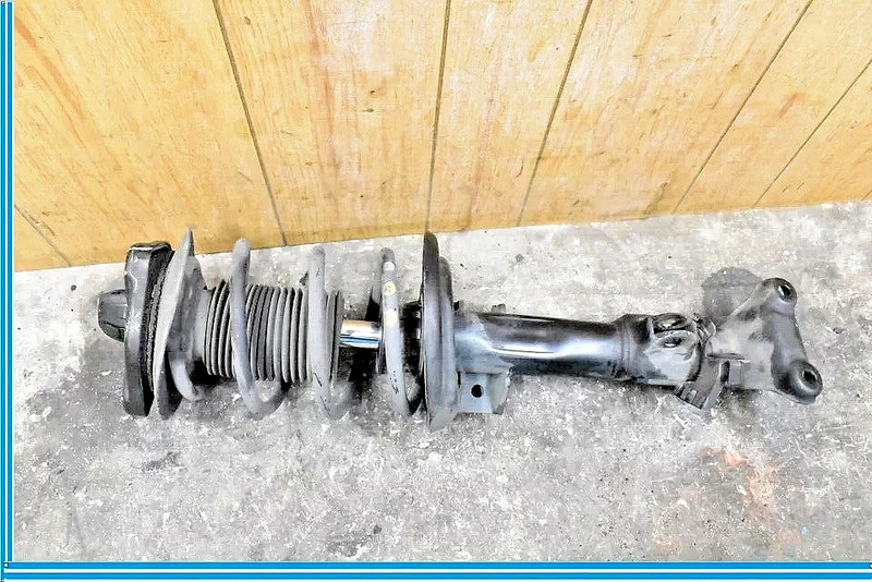 08-17 Mercedes W204 C250 E350 Front Right or Left Side Shock Strut Absorber OEM