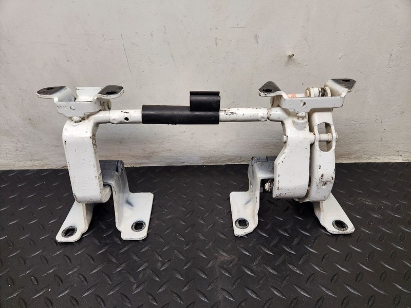 07-13 GMC Sierra Extended Cab Rear Left Driver Door Hinge White OEM 22879595