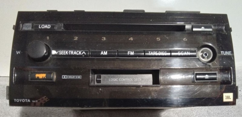 2004-2006 Toyota Prius Radio Receiver w/ CD w/ Cassette 58422 8612047100