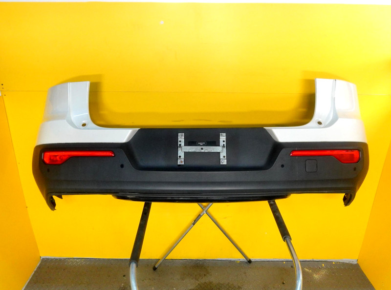 2019-2022 VOLVO XC40 REAR BUMPER COVER ASSEMBLY W PARK SENSOR OEM 31449333