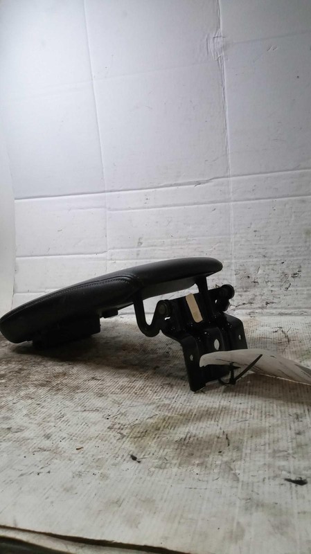 2017 KIA Sportage Center Console Black OEM Used 84610D9000WK 86000 Miles