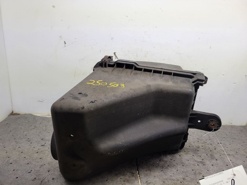 Air Cleaner 2.2L VIN D 8th Digit Opt L61 Fits 02-03 VUE 1706030