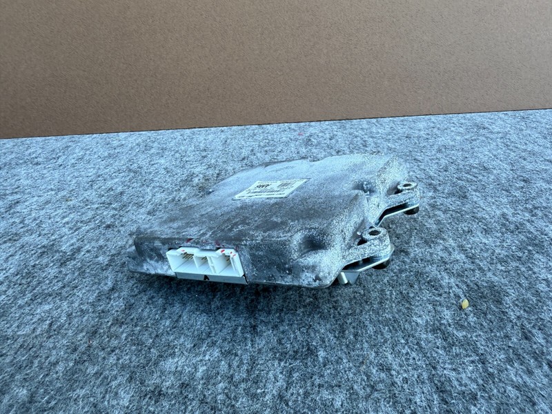 GENESIS G80 2017-2020 OEM SURROUND CAMERA CONTROL MODULE UNIT ASSEMBLY