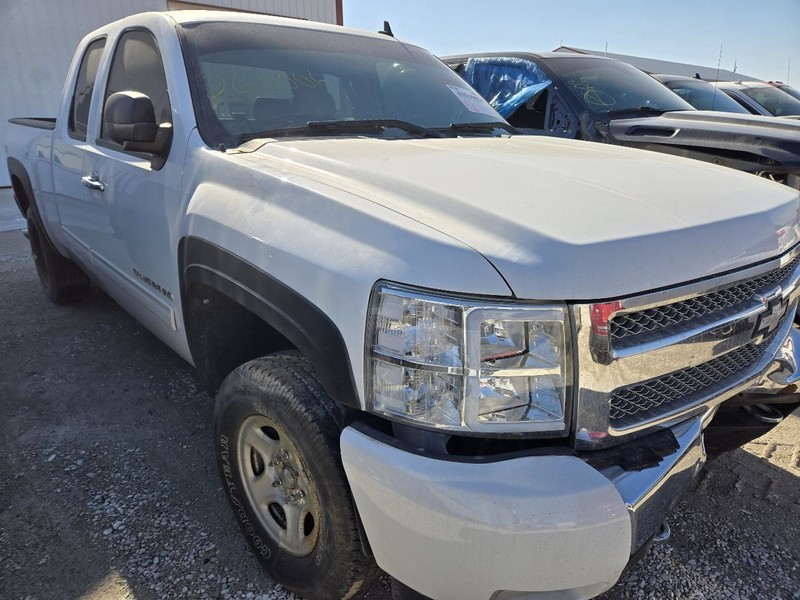 Passenger Right Fender Fits 07-14 SILVERADO 2500 PICKUP 3657155