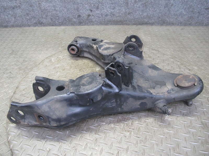 1998-2007 LEXUS UZJ100L LX470 FRONT RIGHT PASSENGER SIDE LOWER CONTROL ARM