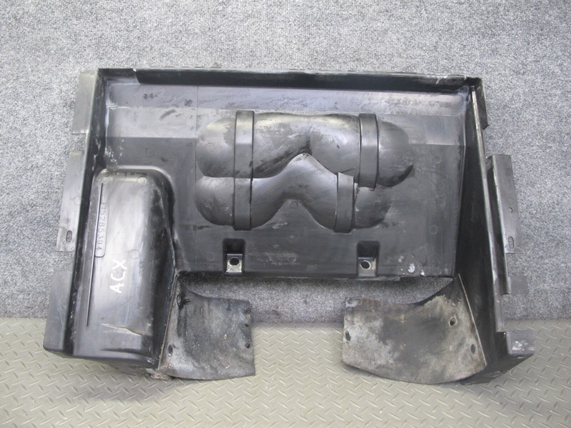 2004-2009 CADILLAC XLR 4.6L RADIATOR SUPPORT BAFFLE COVER AIR DUCT 15285391