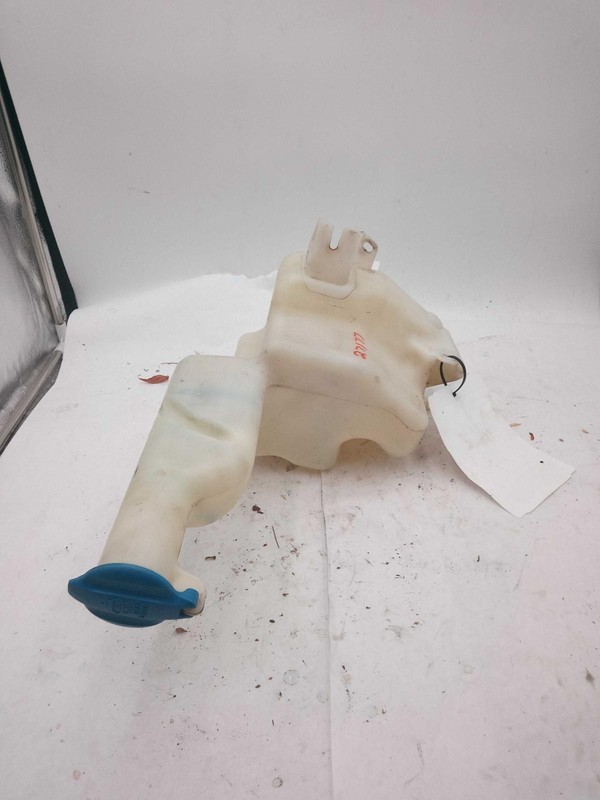 2009 Hyundai Genesis Washer Fluid Reservoir OEM Black 4.60L 150K Miles