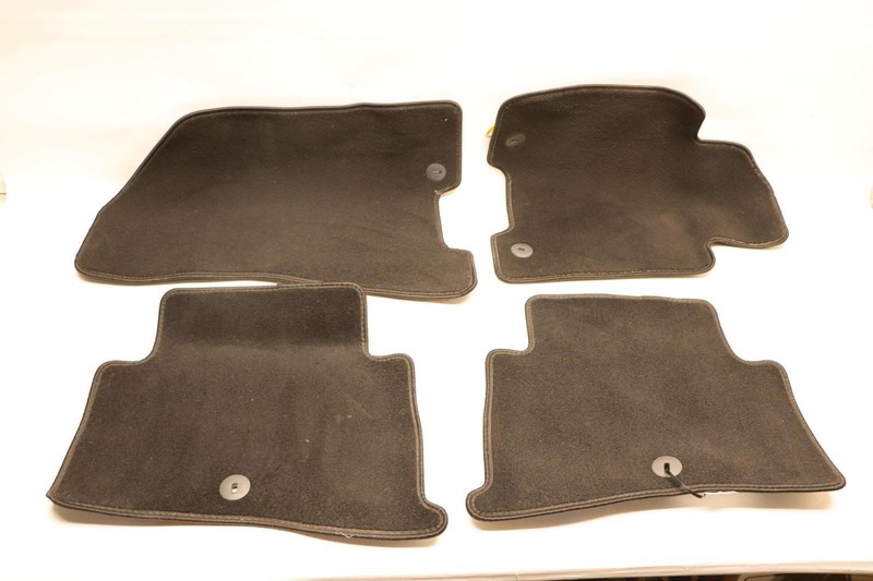 2017-2022 KIA SPORTAGE FRONT & REAR FLOOR MAT COVER CARPET COMPLETE SET OF 4 OEM