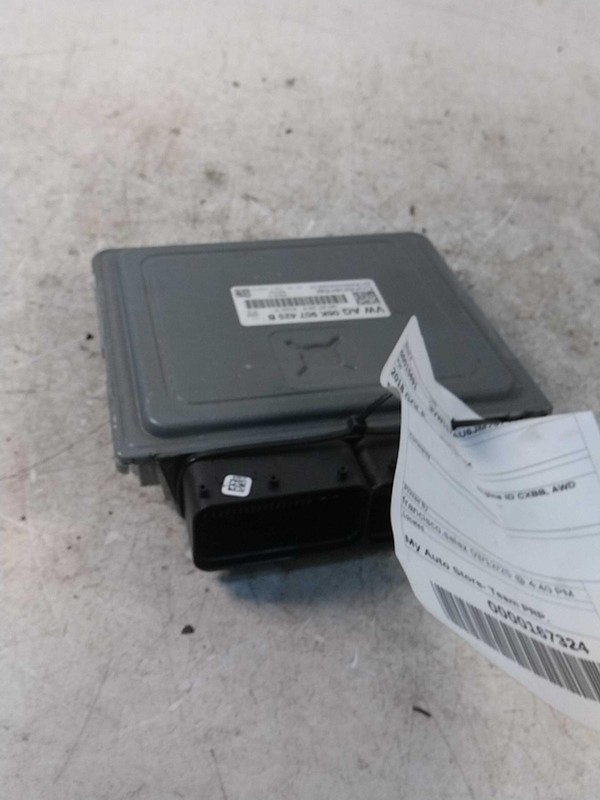 2018 Volkswagen Golf Engine Control Module ECM 8V0906264M OEM Used 79k Mi