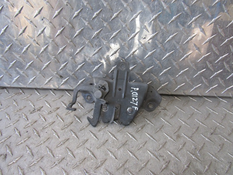 02 MITSUBISHI MONTERO SPORT FRONT HOOD RELEASE LOCK LATCH