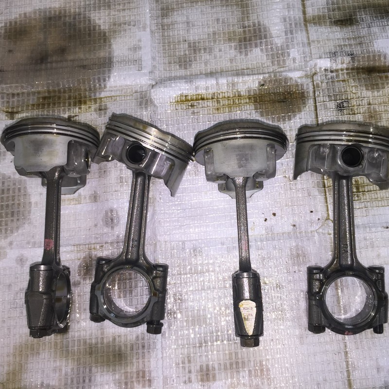 Yamaha Apex Genesis 1000 Piston and connecting rod Assy Complete! 5800 miles