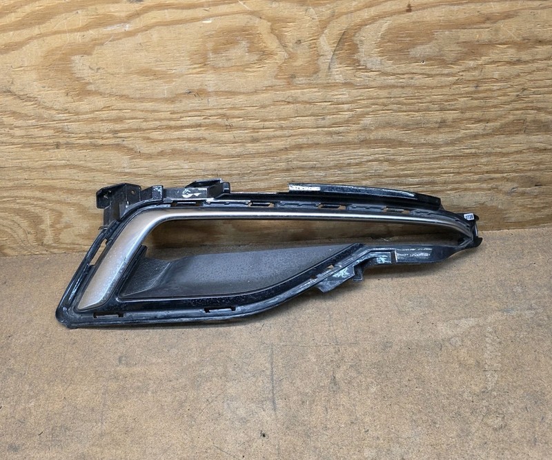 2015 2016 2017 HYUNDAI SONATA Right SIDE FOG LIGHT BEZEL COVER OEM 86522-C1200