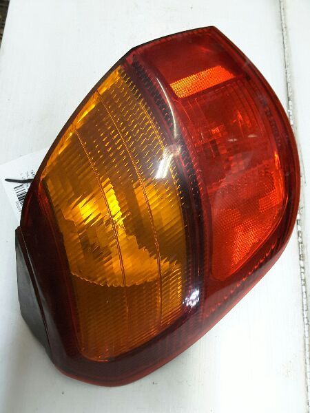 00 01 02 03 04 LEGACY L. TAIL LIGHT SW QUARTER PANEL MOUNTED EXC. OUTBACK 81109