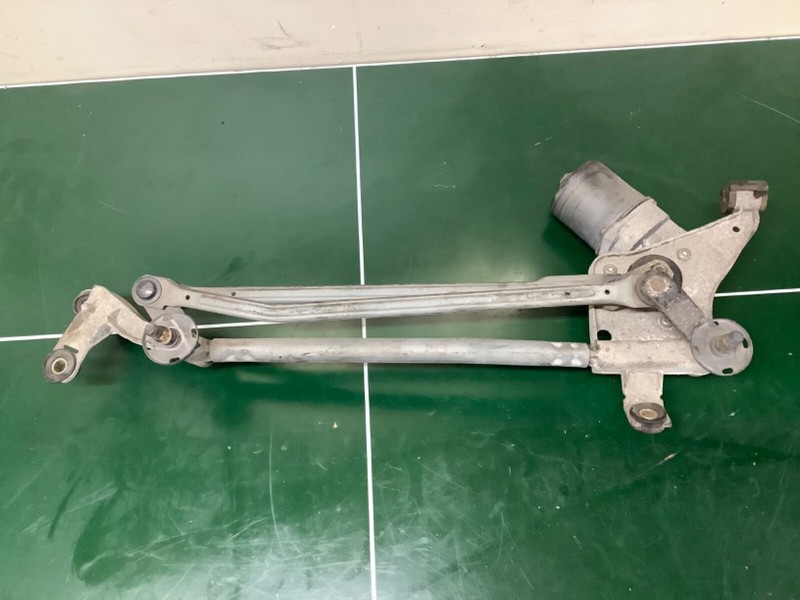 02-05 Civic Si Hatchback Front Wiper Link Transmission Linkage W/Motor Used OEM