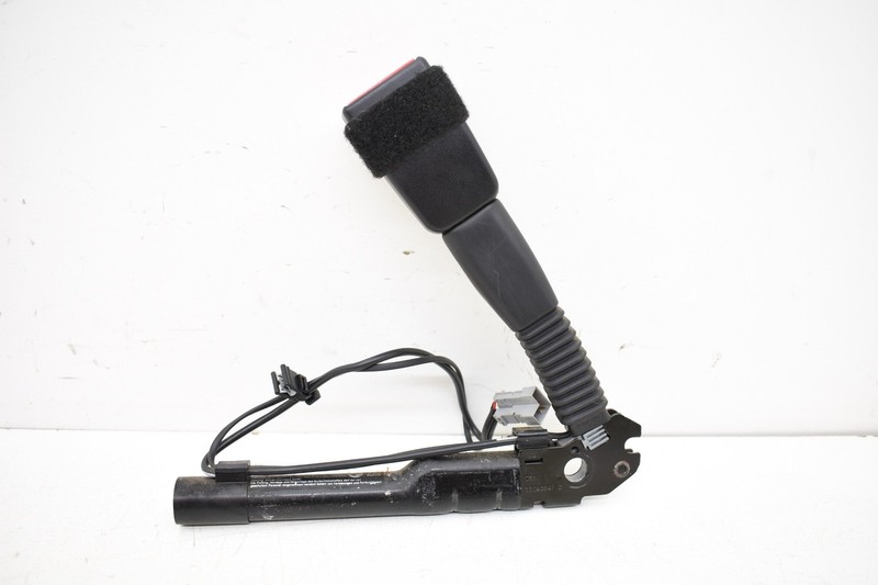 2007 BMW E90 328xi Front Right Passenger Seat Belt Buckle Clip OEM KW45