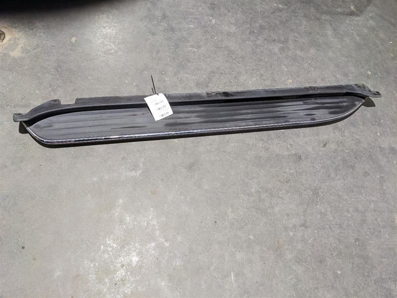 07-14 GM SUV SWB Pass Right RH Fixed Running Board Side Step Chrome Trim OEM OE