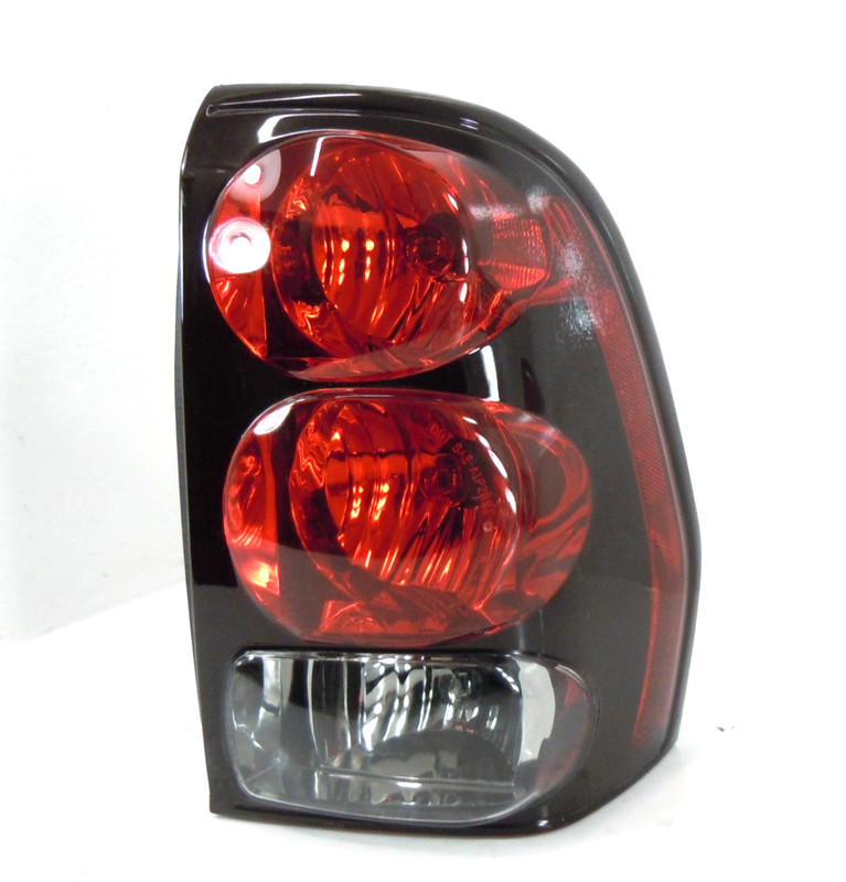 2002-2009 Chevrolet Trailblazer Tail Light Lamp Passenger Right Aftermarket TYC
