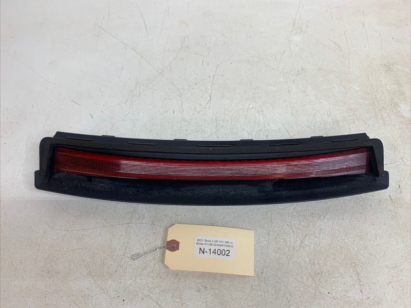 ⚡️17-22 TESLA 3 REAR UPPER 3RD THIRD STOP BRAKE LH LAMP 1077405-00-G 14002 B46