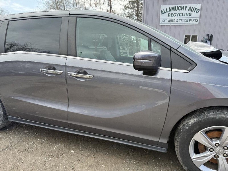 2018-2024 Honda Odyssey Right Passenger Side Front Door Gray