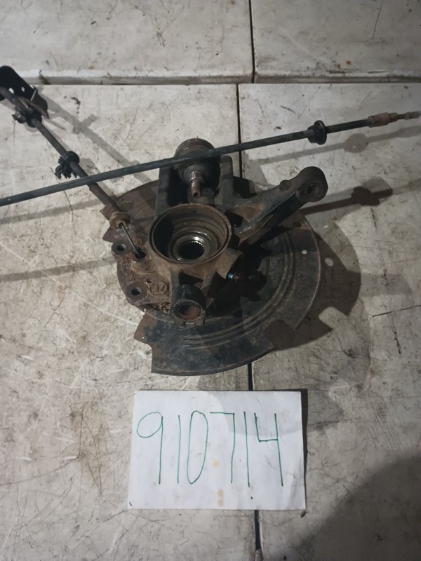 1998-05 Mercedes ML500W163 Driver Left Rear Knuckle Assembly Hub 362036